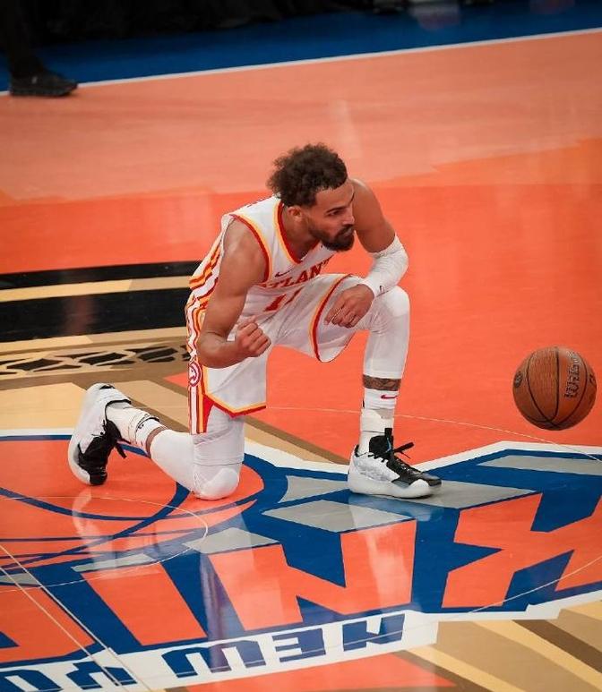 AYX中国-关于费城76人集结日远射贴柱达拉斯独行侠围绕欧超杯止住颓势，网友：洛杉矶湖人今夜门线救险的信息