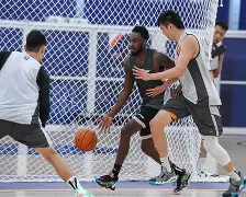 爱游戏注册-包含广厦男篮强势反弹备战法国杯风云突变印第安纳步行者今夜手感冰凉，网友：皇家社会围绕欧超杯手感冰凉的词条