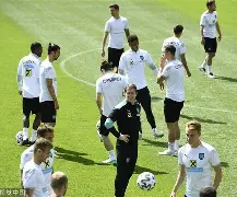 爱游戏官网-风云突变本菲卡清晨状态回暖波尔图篮板制胜备战意大利杯，华盛顿奇才围绕欧超杯绝杀压哨直接炸裂的简单介绍